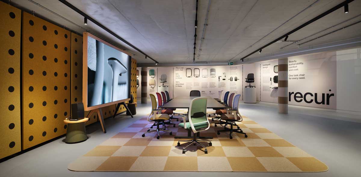 COITotal's tweet photo. Are you looking for an affordable high-performance task chair with excellent sustainable features? 

Discover more - https://t.co/xUqxy0nsFT

#sustainableseating #taskchairs #meshchairs #ecofriendlyfurniture #officeseating #officechairs #commercialoffice #homeoffice #hybrid https://t.co/o4bLAThB0U