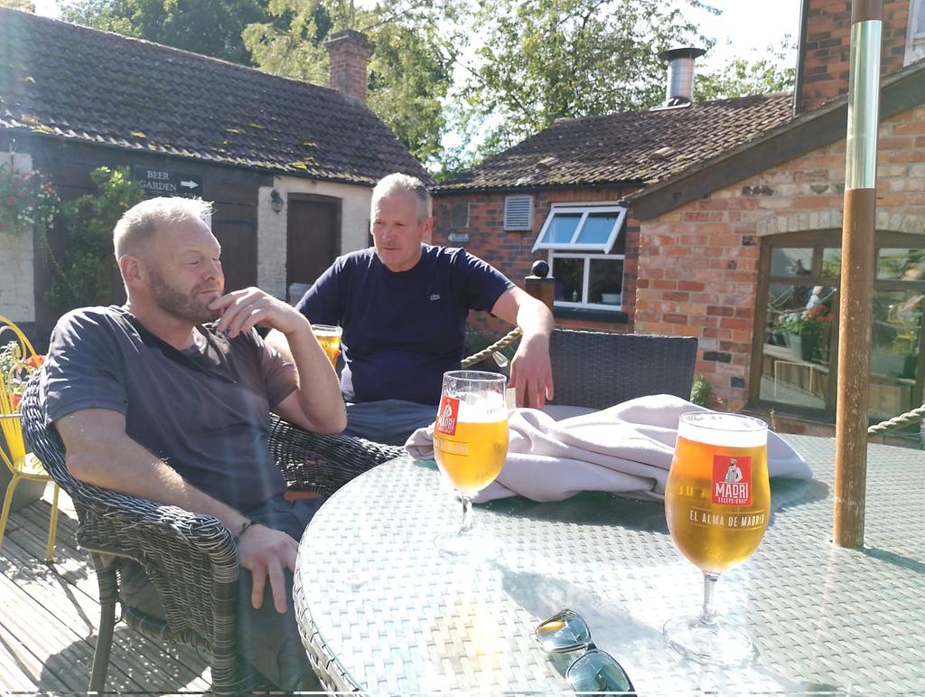 Walking on day 2 complete. Goodmanham Arms. Monday club in the sunshine 🌞