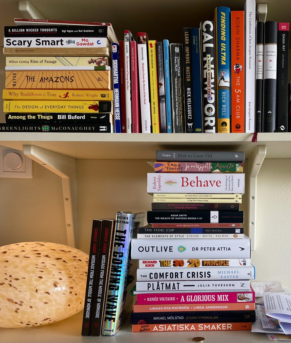 poorbjorn's tweet image. "Learning never exhausts the mind." – Leonardo da Vinci

#reading #nonfiction #books