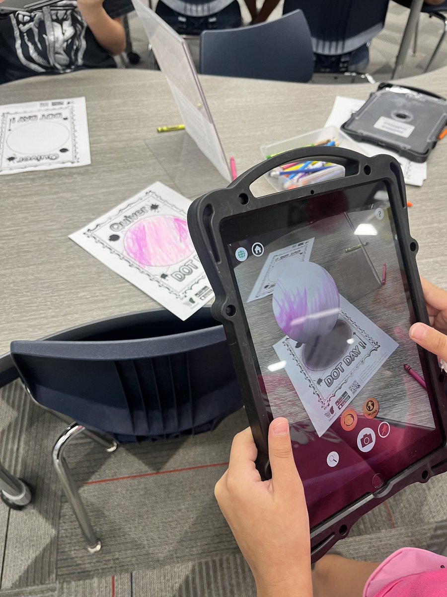 CESReads_Keller's tweet image. Dot Day stations at CES Learning Commons! @CESCowboys #dotday2024
#gcisdlib