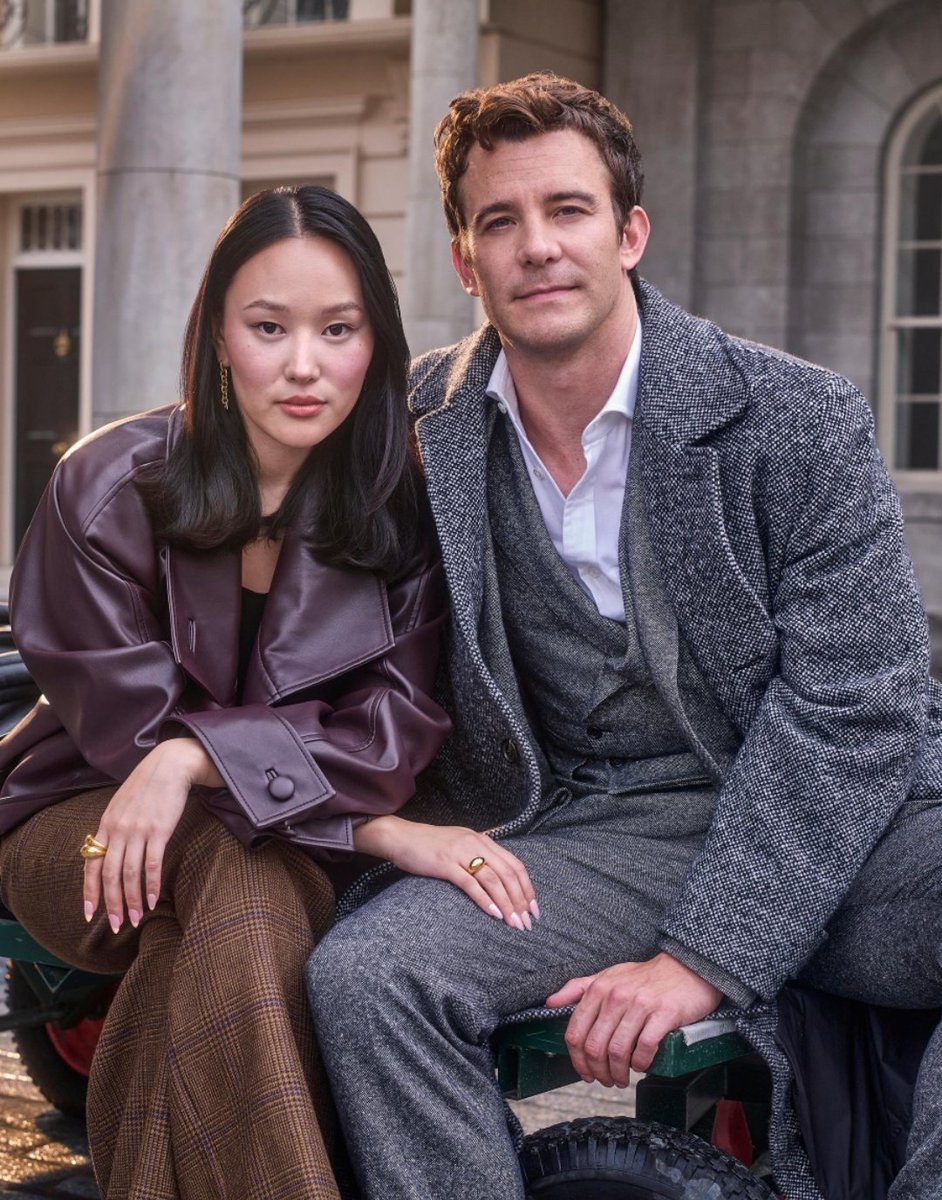 greetfromit's tweet image. We. Have. BENOPHIE. 
#Bridgerton #Benedict #Sophie