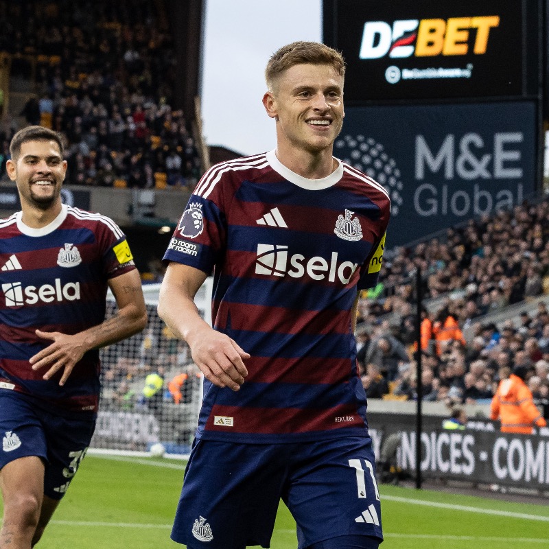 NUFC's tweet photo. A winning debut for our away kit! 😍

Shop in-store at St. James' Park and online. ⤵️