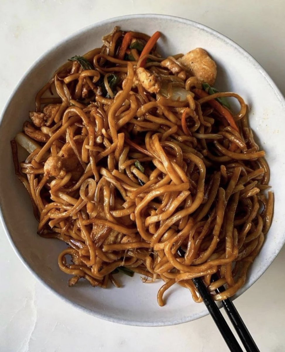 إندومي ولا نودلز؟؟😋