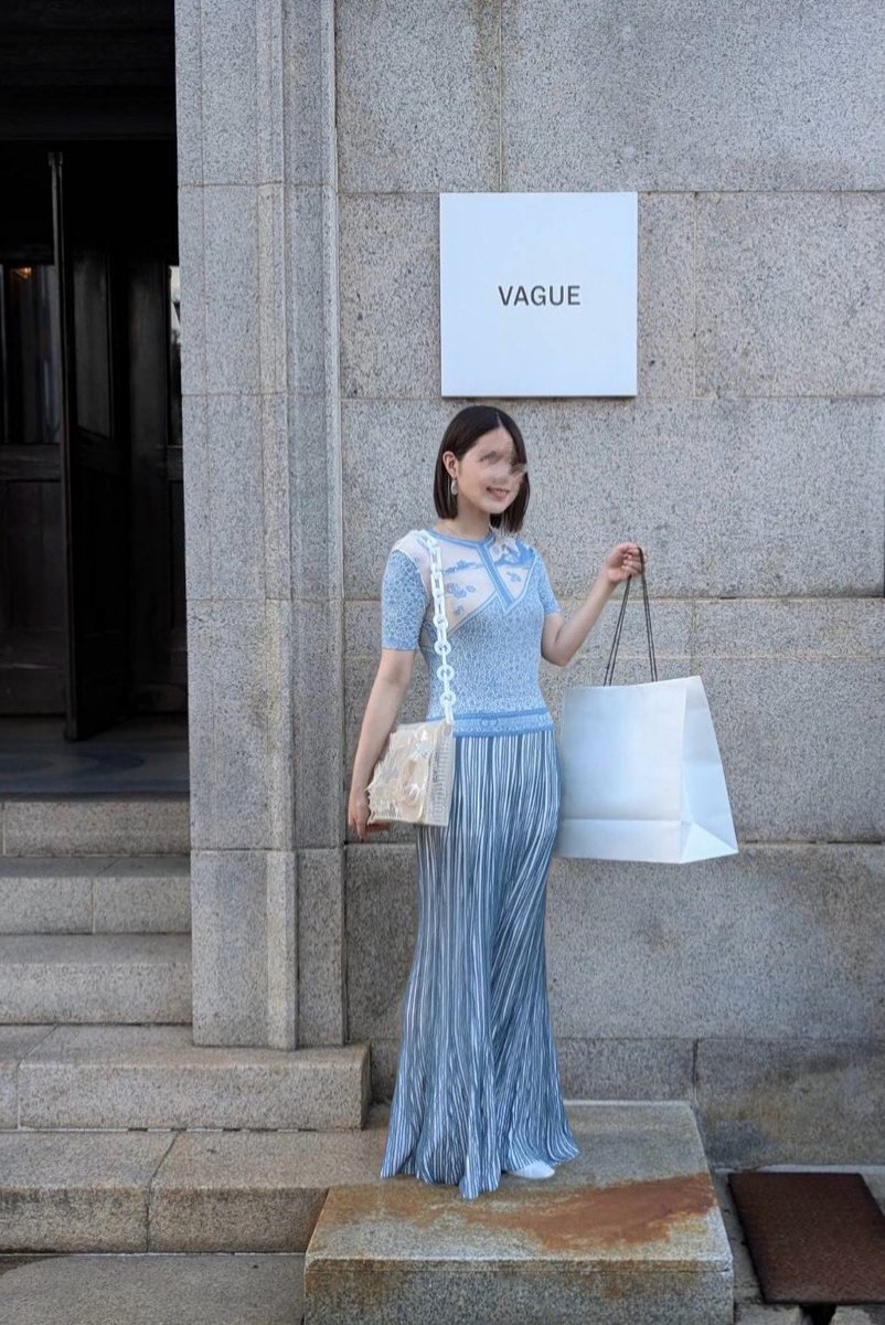 mameのFW POPUP🫘
展示の焼物や洋服たちから質感、空気感が感じられる素敵空間だった…☺️🍁🍂
そして黒河内さんもお見かけできて眼福🥺（小柄で髪の毛ちゅるんちゅるんで輝いていらっしゃった🥺）
最後無事お買い上げしてニンマリな私😇🩵