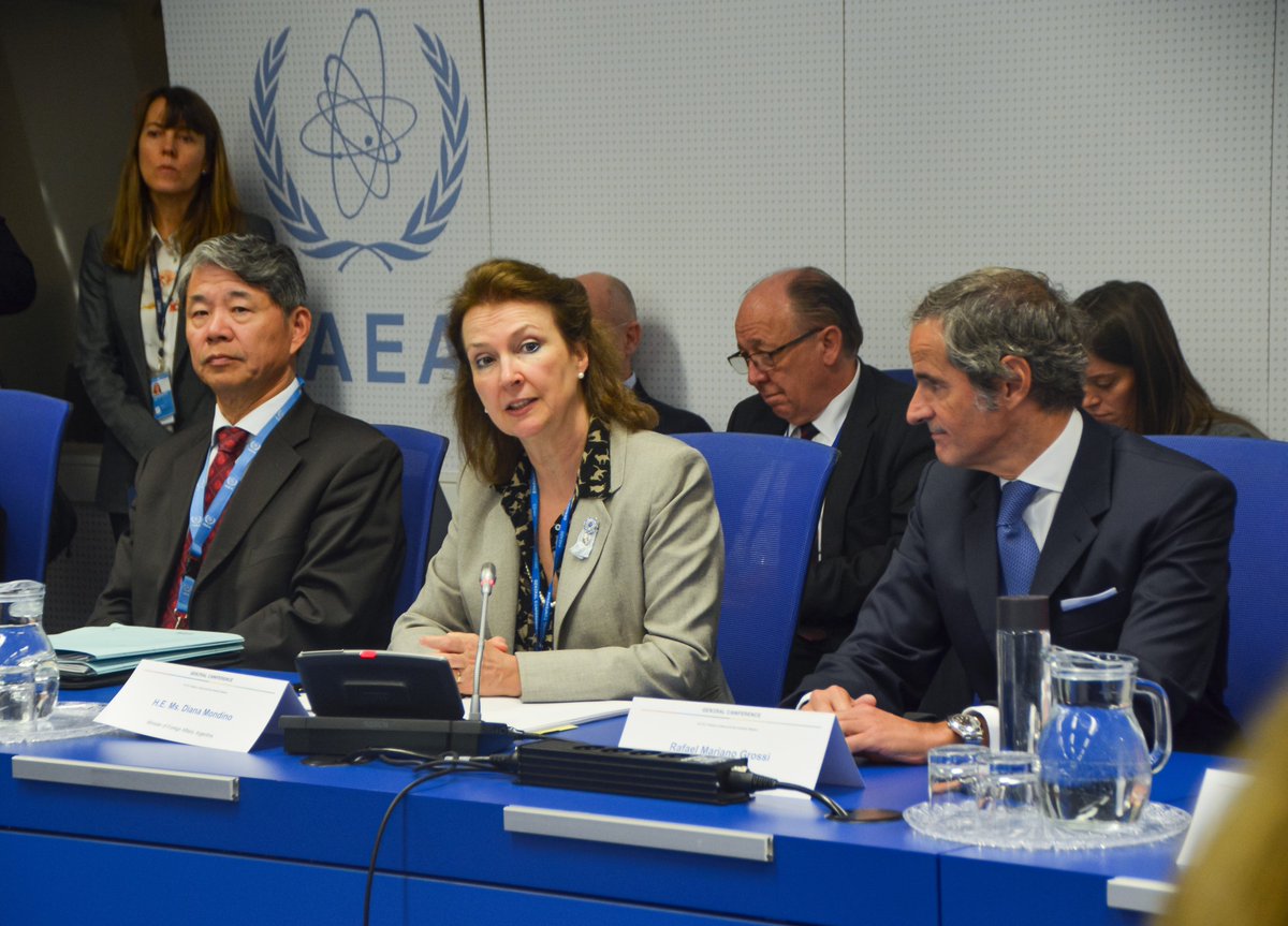 Cancilleria_Ar's tweet image. Canciller Mondino en Austria: agenda focalizada en tecnología nuclear y energía atómica; reuniones con el titular del OIEA y canciller de Hungría

La Canciller Mondino arribó a Austria para participar en la 68° Conferencia General del Organismo Internacional de Energía Atómica…