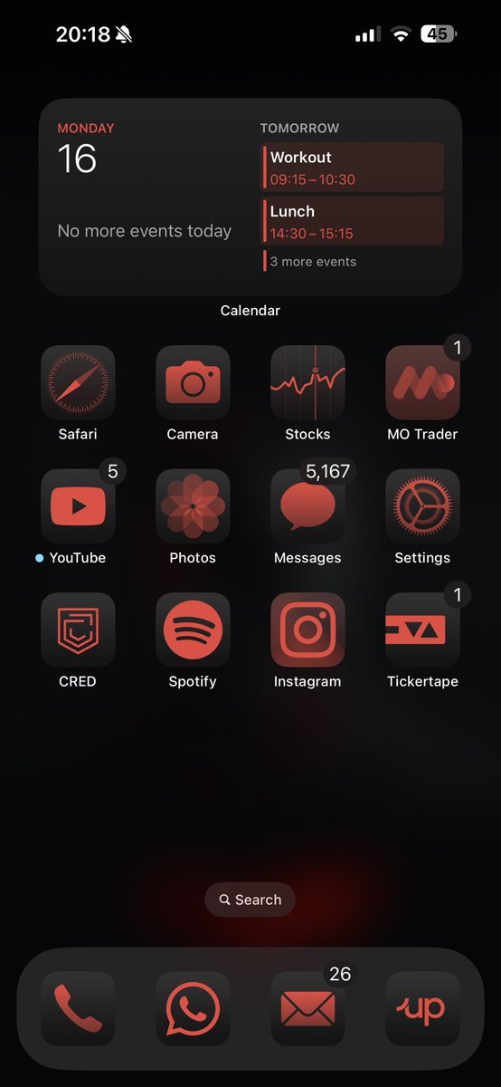MayurWebHero's tweet photo. Not your average #iOS18 lockscreen and homescreen. 🔥 https://t.co/gdTnf5WCiz