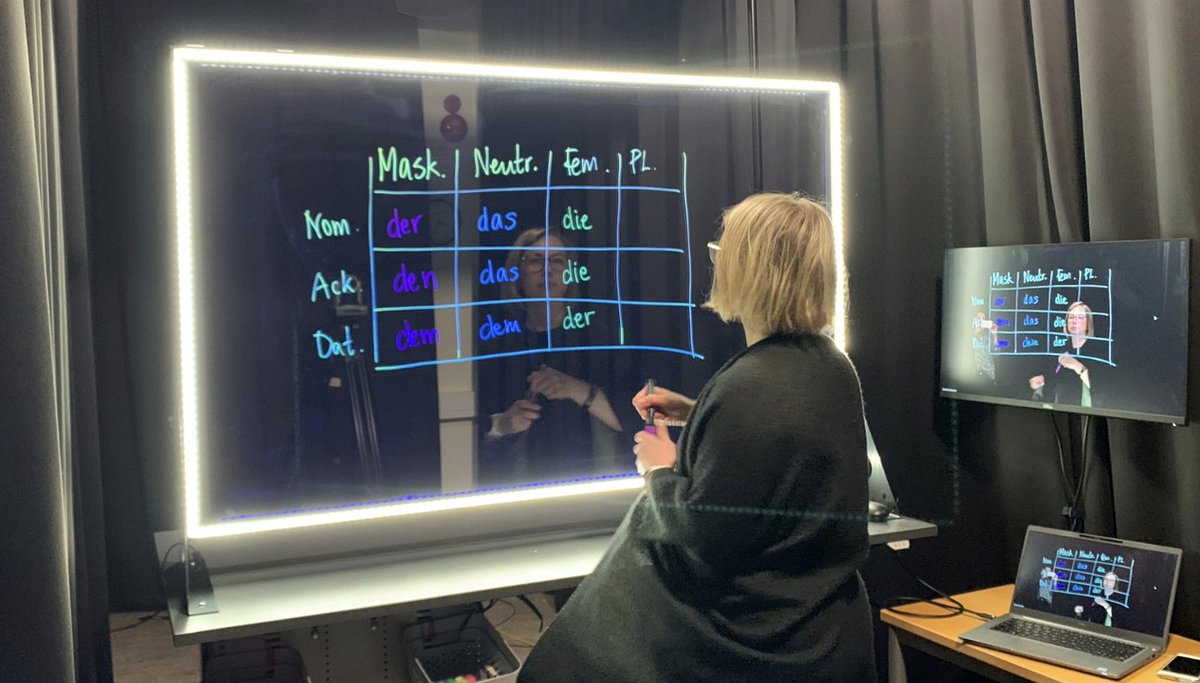 EuropeGlass's tweet photo. Take a look at our client @BUVHogskolVast in #Sweden and how they are using the #learningglass for #onlineteaching!

You can find out more about their #Lightboardstudio here: https://t.co/7zQppHnlZL

#teachingtechnology #innovation #teachingandlearning #teachingtools #lightboard https://t.co/CnByz0Cgxk