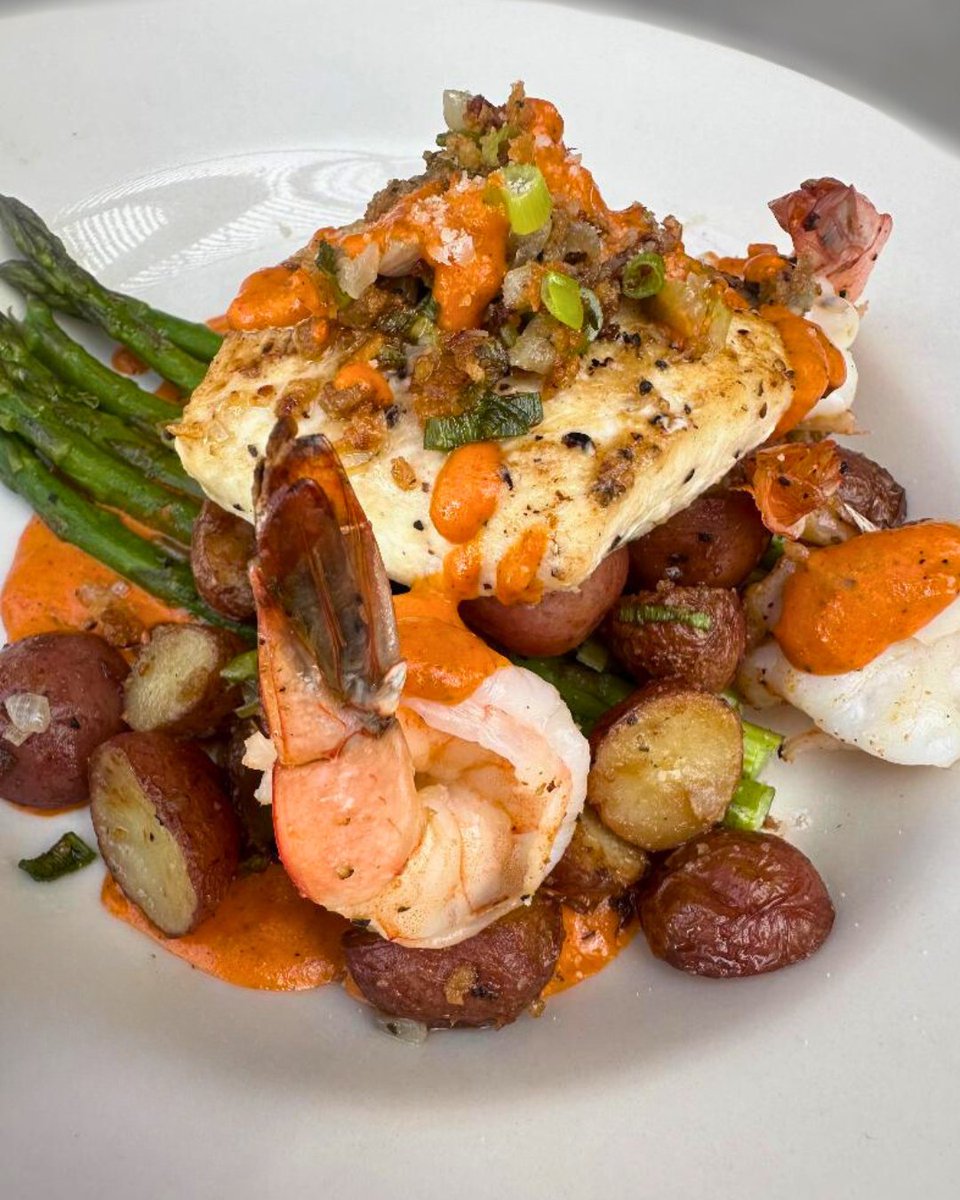 Come dig into our chef's specials this week! From tender steaks to fresh seafood, we've got something delicious waiting for you. Don’t miss out!