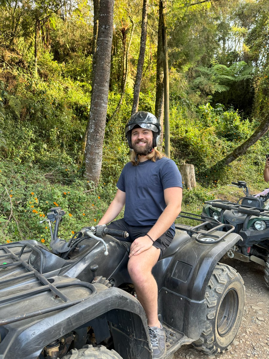 Faceless YouTube + AI = $13,532 a month

I made a 76 minute training on exactly how to do it, who wants it?

Comment "Automation" and I'll dm it to you (must be following)