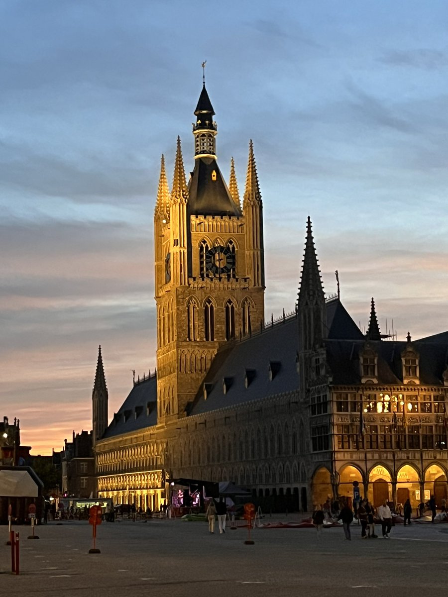 Finishing our tour today around the salient with <a href="/Sophie_1WWTours/">Sophie's Great War Tours</a> and I discovered one of our guests met Captain Charles Upham VC &amp; Bar in the early 1970’s. She said he was a quiet unassuming man and at the time she had no idea who he was.