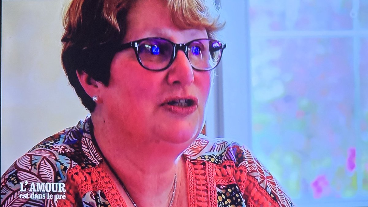 lablueteam's tweet photo. Je vais pas arriver a m'en remettre dire qu'elle avait l'air si gentille pendant le speed dating 😭#ADP2024 #adp https://t.co/h41LRWqG6k