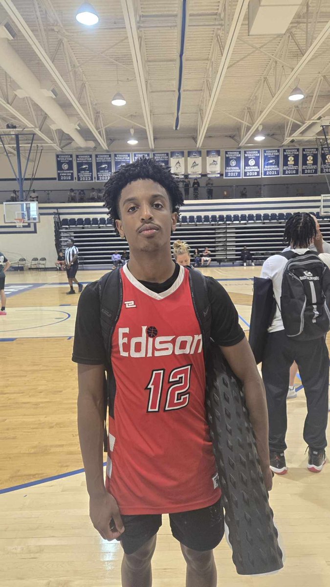 [1/3] - 2024 Virginia Wesleyan Team Camp All-Tournament Team Selections:

Cason Fitch (Oscar Smith) - MVP
Jacobi Harper (Oscar Smith)
Isaiah Skinn (Edison)

{Cont.}