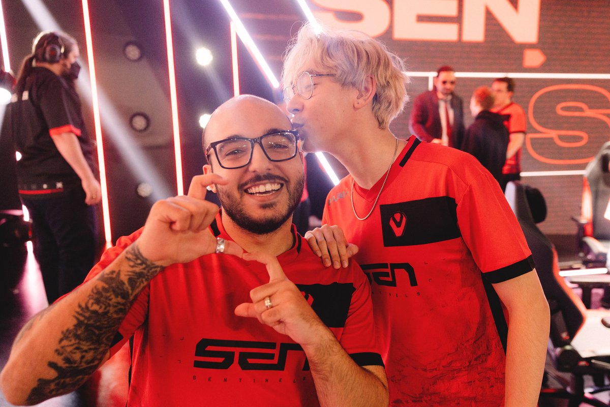 don't cry because it's over, smile because it happened