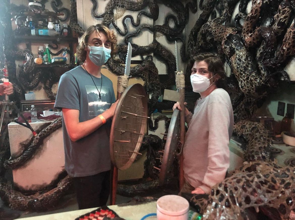 byrhop's tweet image. If we’re talking about people who are just stand ins, it’s not necessary for them to fully look like the character. They’re not always in costume and height/weight/hair can be much more approximate.

But! Stand in jobs are in a lot of cases preformed by photodoubles