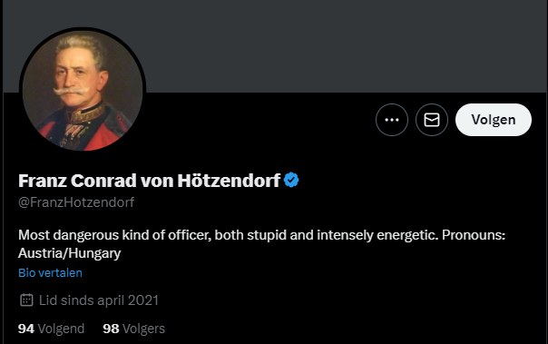 mechengine's tweet photo. @FranzHotzendorf @HerrEngelbert zegt een man die zich voor doet als mislukte oostenrijkse generaal... #Cookoo https://t.co/I0dkCGz4vr