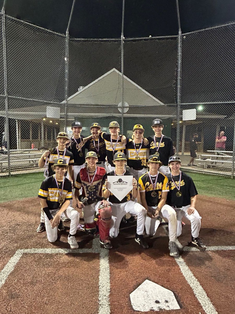 Another victory congratulations to our 15u team from this past weekend. Evan Judenis threw 5 innings, 1 run with big defensive support from Kyle Salerno late in the game. 

Grady Joslyn(5 RBIs), Evan Judenis(3 RBIs), and Kyle Salerno(4 runs scored) had big offensive weekends.