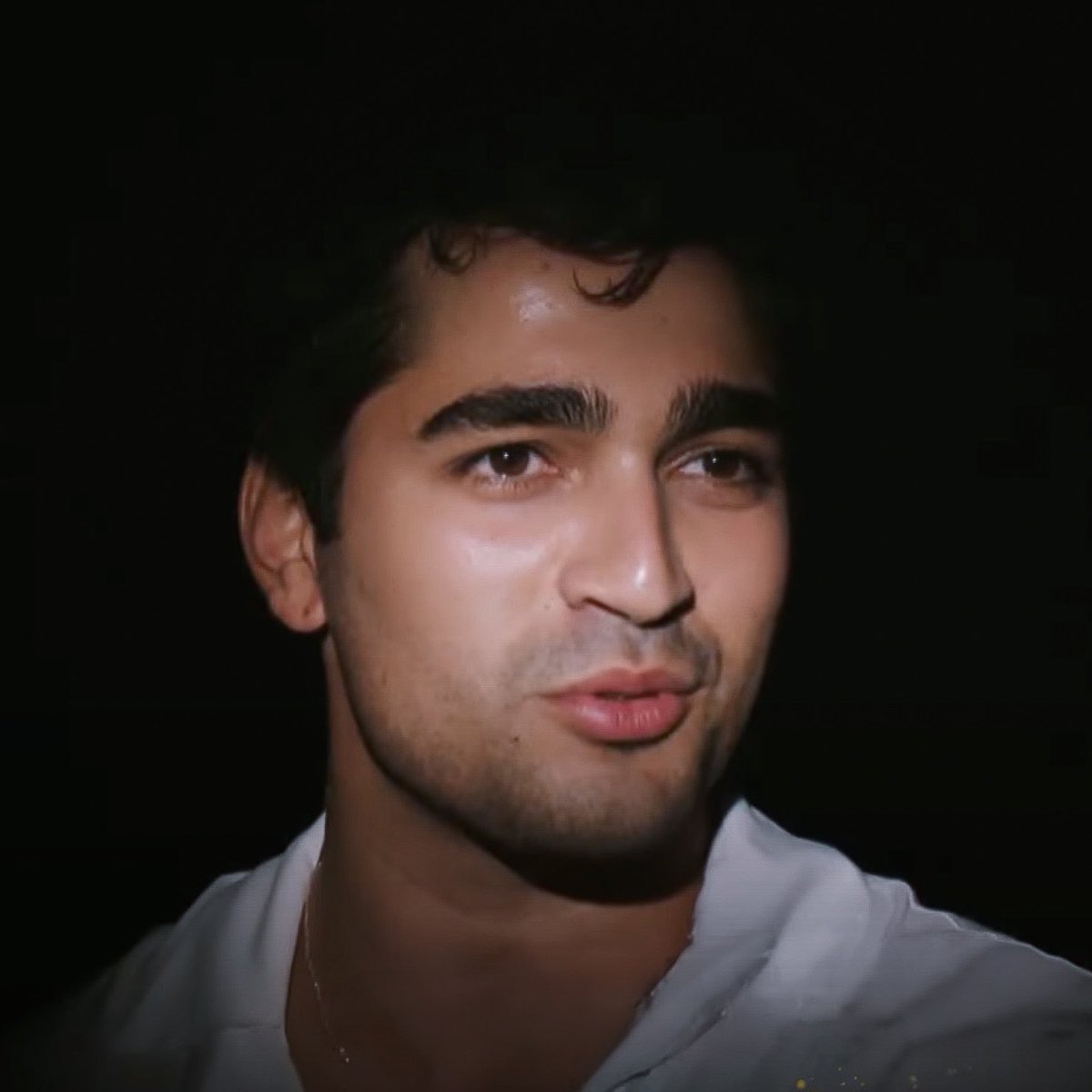 erkeklere su bile verilmez ama sen istersen cesme yaptiririm