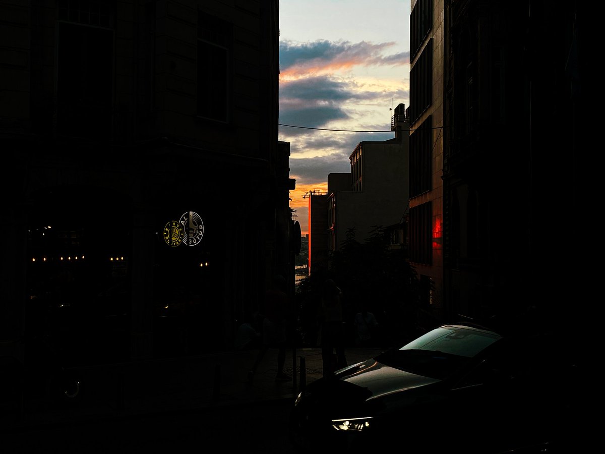 handful of sky, foamy foamy clouds.. | beyoğlu
