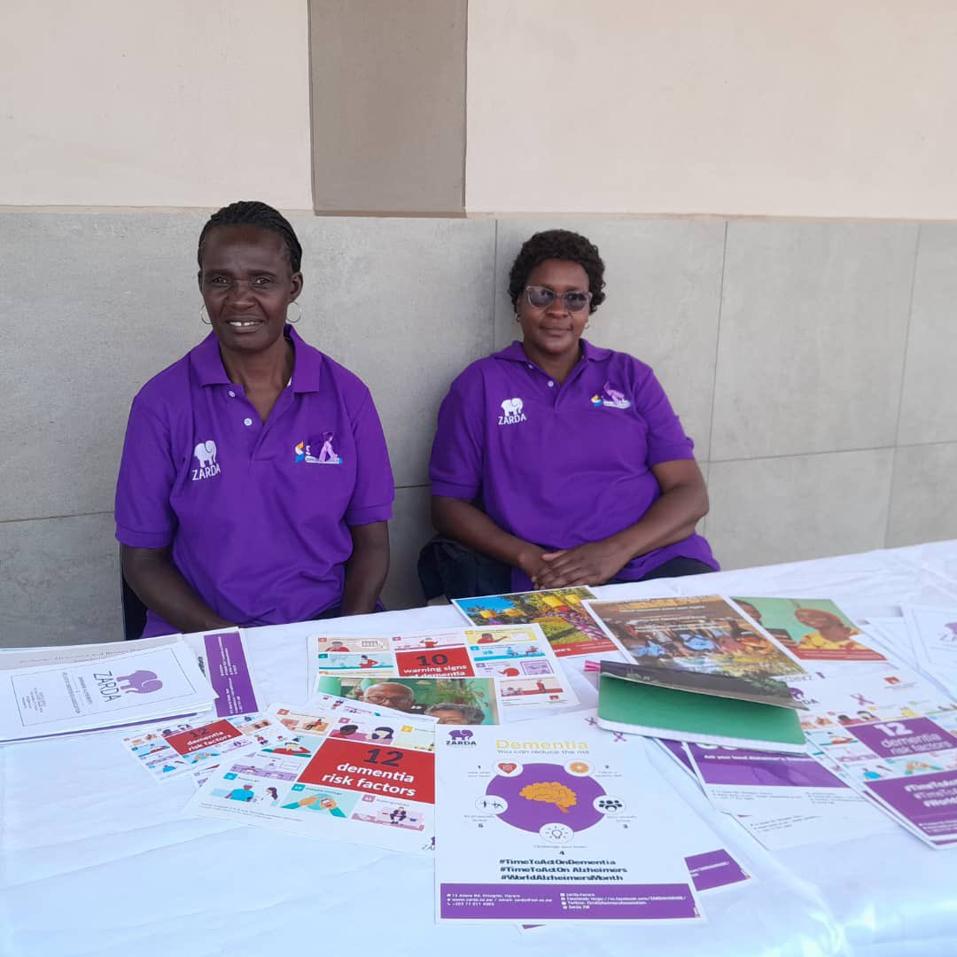 This Saturday Shupie and Lovejoy manned an information table at Machipisa, Highfields.
#TimeToActOnDementia #TimeToActOnAlzheimers