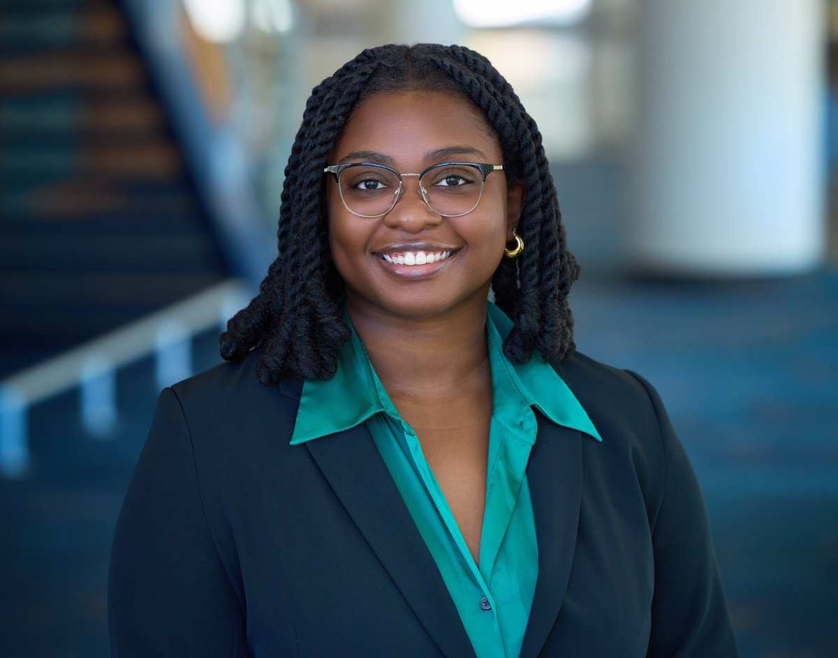 Hi #MedTwitter! I’m very excited to be applying into #Otolaryngology this #Match2025!

My interests include peds/otology, disparities in head and neck cancer, and improving diversity in ENT!

I love to watch reality tv and read romance novels! Can’t wait to connect this year 😊