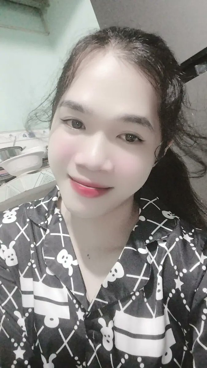 phc_du's tweet photo. Ước gì có ny nhỉ 😔 https://t.co/iwFq5I6SHH