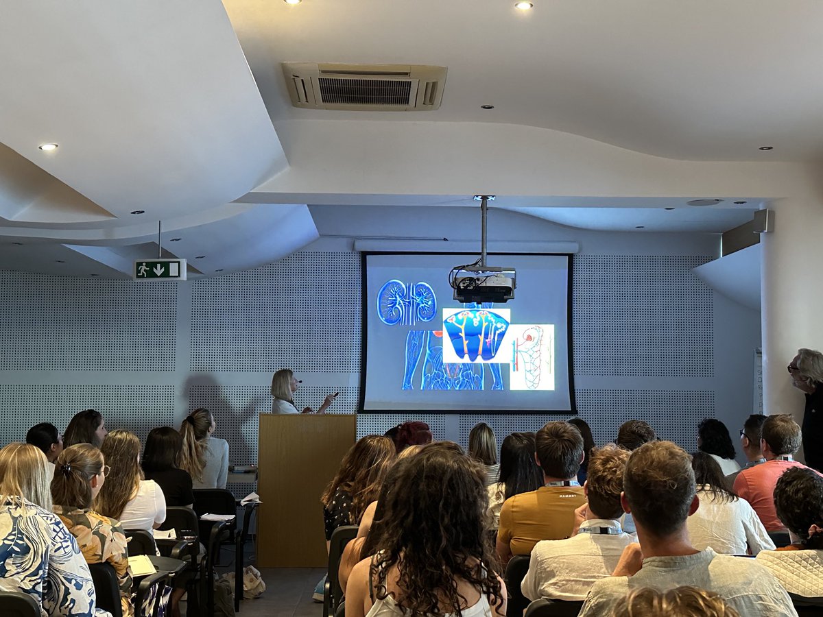 Melissa Little from ⁦<a href="/reNEW_Global/">reNEW</a>⁩ is right now spoiling us at #scss2024 with an insightful lecture on kidney and kidney organoids derived from pluripotent stem cells.