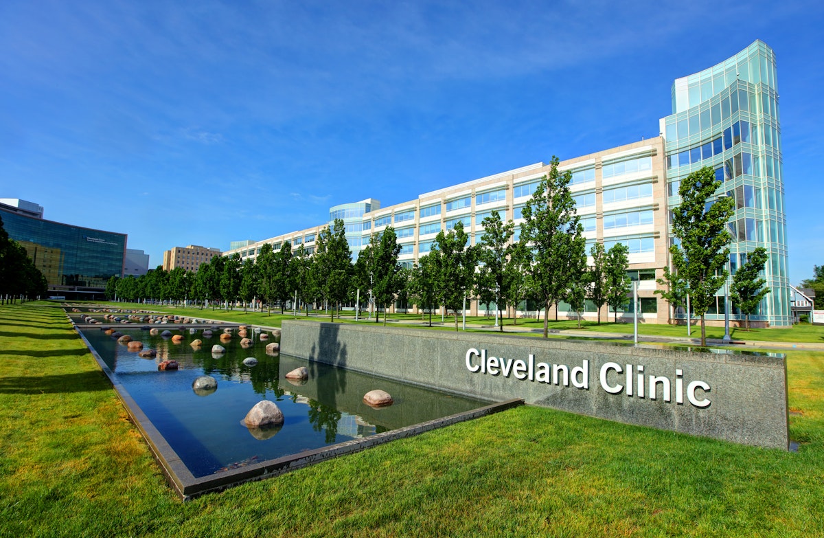 Feds Investigating Cleveland Clinic For Allegedly Treating ‘White Individuals Differently’ dlvr.it/TDJNXF