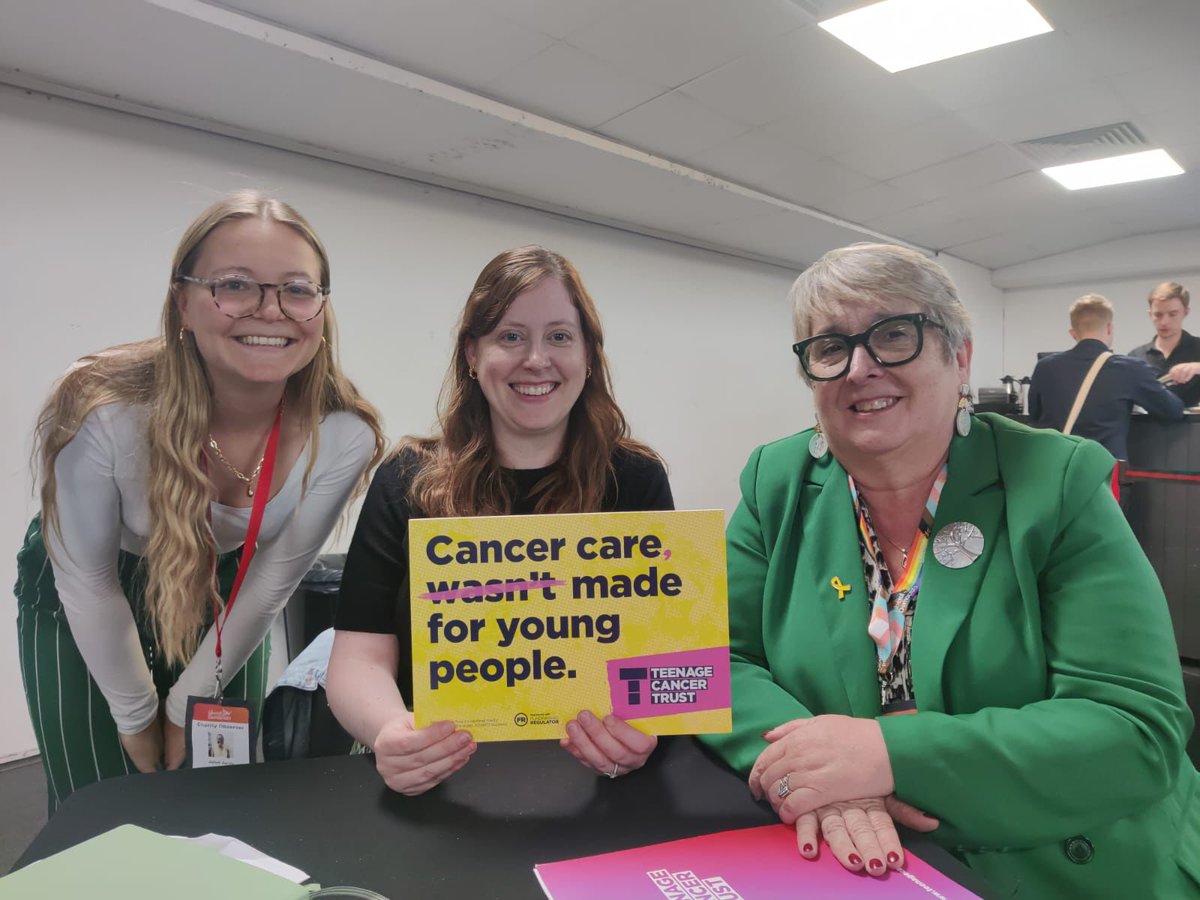 Thank you <a href="/cajardineMP/">Christine Jardine 🔶</a> for meeting with <a href="/teenagecancer/">Teenage Cancer Trust</a> today at #LDconf to hear more about our services in Edinburgh &amp; how we can improve diagnosis, treatment and support for young people with cancer