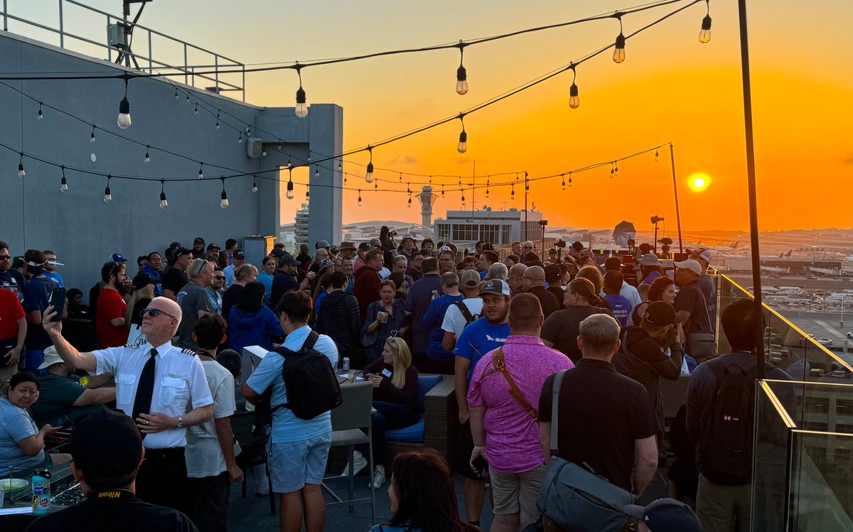 Had such a great time in Los Angeles this weekend. Planes, amazing people and endless fun. Thankful for such a great community of people who have a great love of airplanes. Thanks <a href="/NYCAviation/">NYCAviation</a> for organizing such a great event! #avgeek #SpotLAX2024 <a href="/flyLAXairport/">LAX Airport</a>