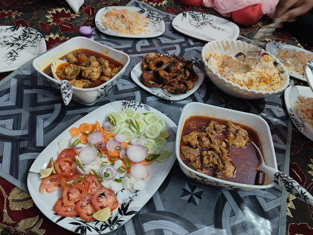 आओ दोस्तो डिनर कर लो....