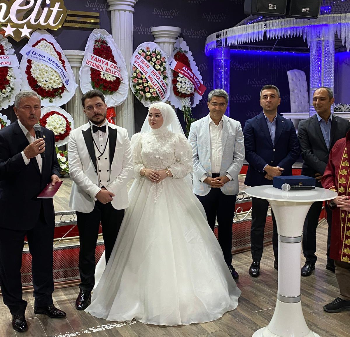 emin_ekmen's tweet photo. Arkadaşlarımızla Sultanbeyli Kurucu İlçe Başkanımız Sevgili Orhan Aktaş'ın oğlu Yusuf ve Yaren'in düğün merasimine katıldık. 

Ömür boyu mutluluklar dilerim.
@orhanaktas34 https://t.co/7fVSOTsd1U