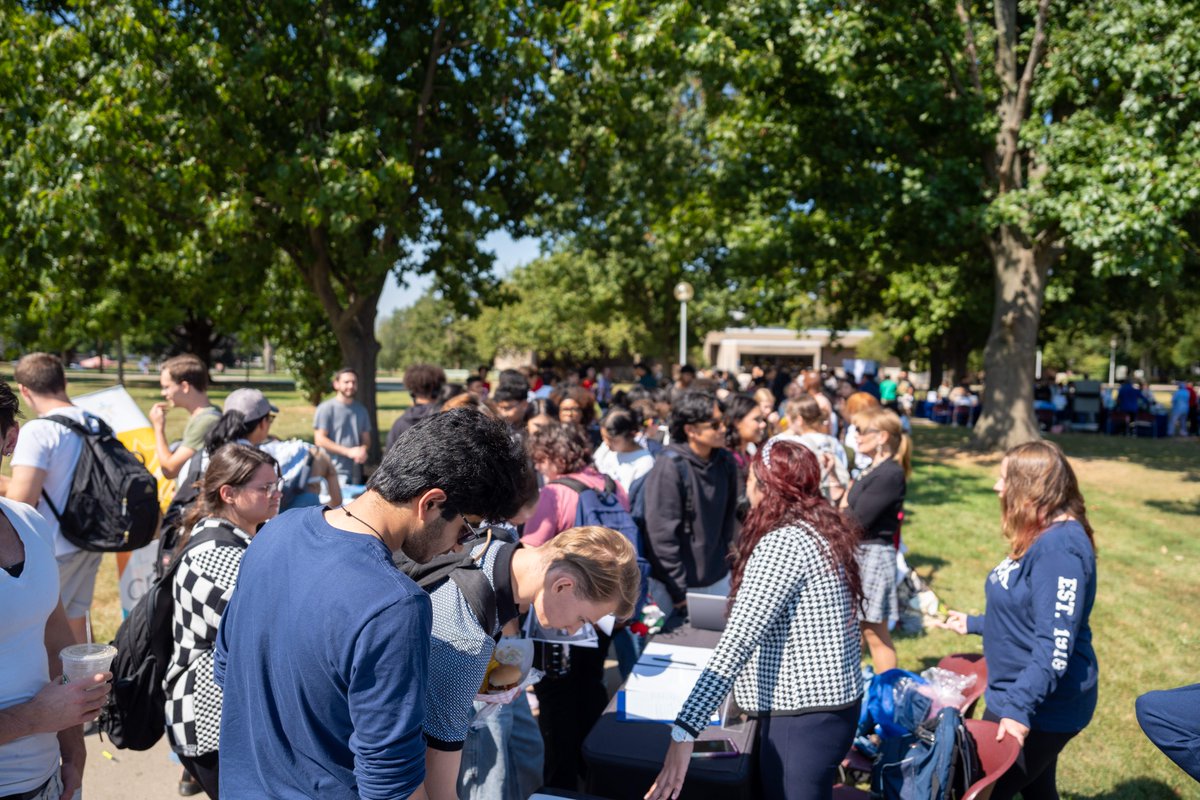 So many of you stopped by the Student Engagement Fair! 😍