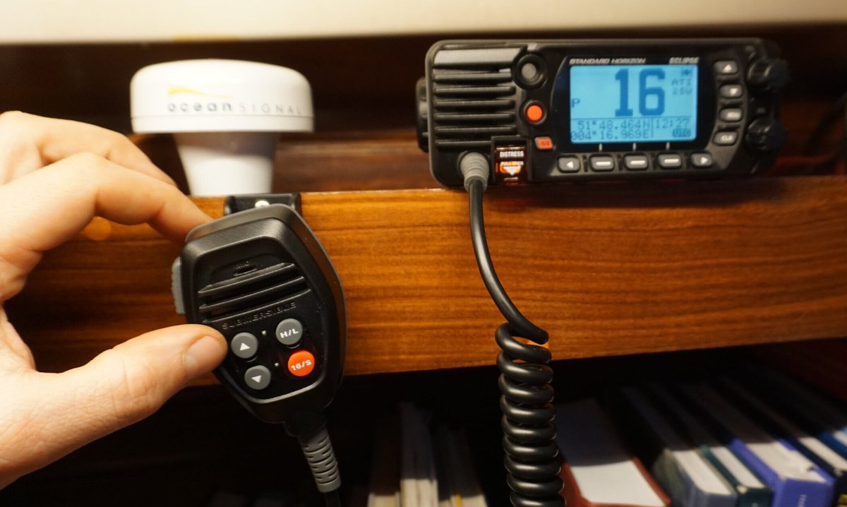 eSailing | Storing op kanaal 16 mogelijk door nieuwe acculader dlvr.it/TDJQ3c