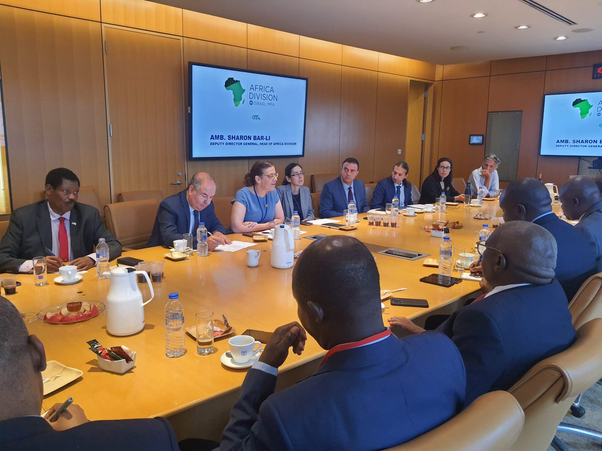 Today we held a briefing to African Heads of Missions <a href="/IsraelMFA/">Israel Foreign Ministry</a> on some of the strategic issues on our agenda. We highly value their support in these times. As we dipped 🍎🍏 in 🍯 a tradition to mark the Jewish New Year, #RoshHashanah, we prayed for the return of the hostages🎗