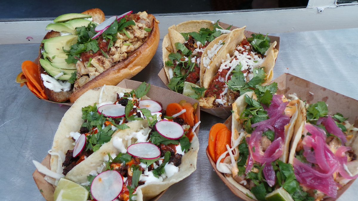 Tacos and trivia on tap tonight <a href="/StRoch_Market/">St. Roch Market</a>! Whatever your craving, odds are one of our vendors has you covered, from pho to oysters and everything in between <a href="/cheftungnguyen/">Tung Nguyen</a> <a href="/thesaltedpearl/">thesaltedpearl</a>