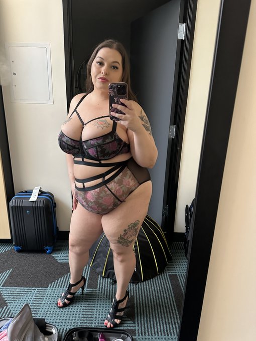 Good morning ☀️ I hope you have a beautiful day! https://t.co/WCDumoaREd