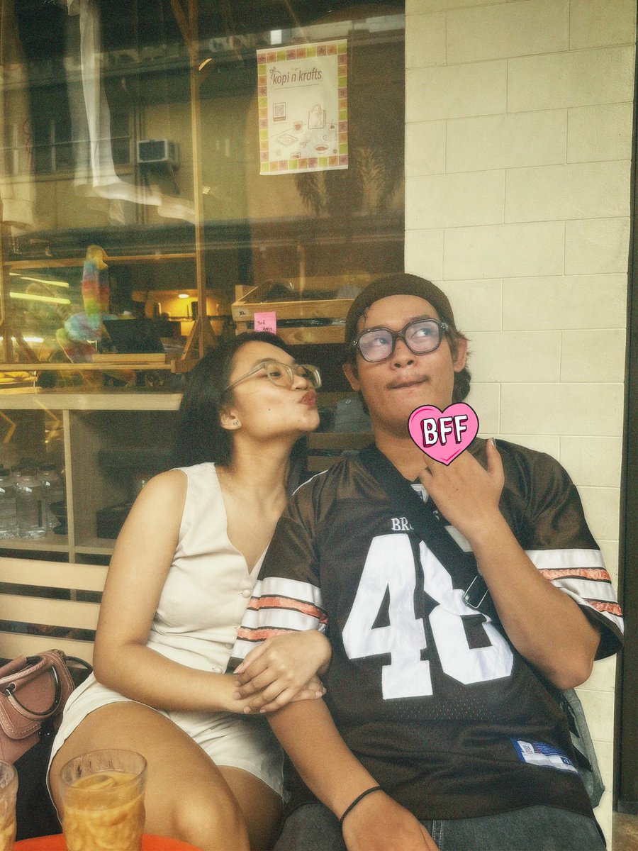 sofiyaxxxx's tweet photo. happy birthday, kyle! beyond grateful to be in the same lifetime with you :> the world may be cruel but always remember na kakampi mo ako palagi :) ilysm!
to more mallshows & events to attend, pubmats to create, and fanchants to shout 👹
@HND_biniLI https://t.co/bMEBBlUUMF