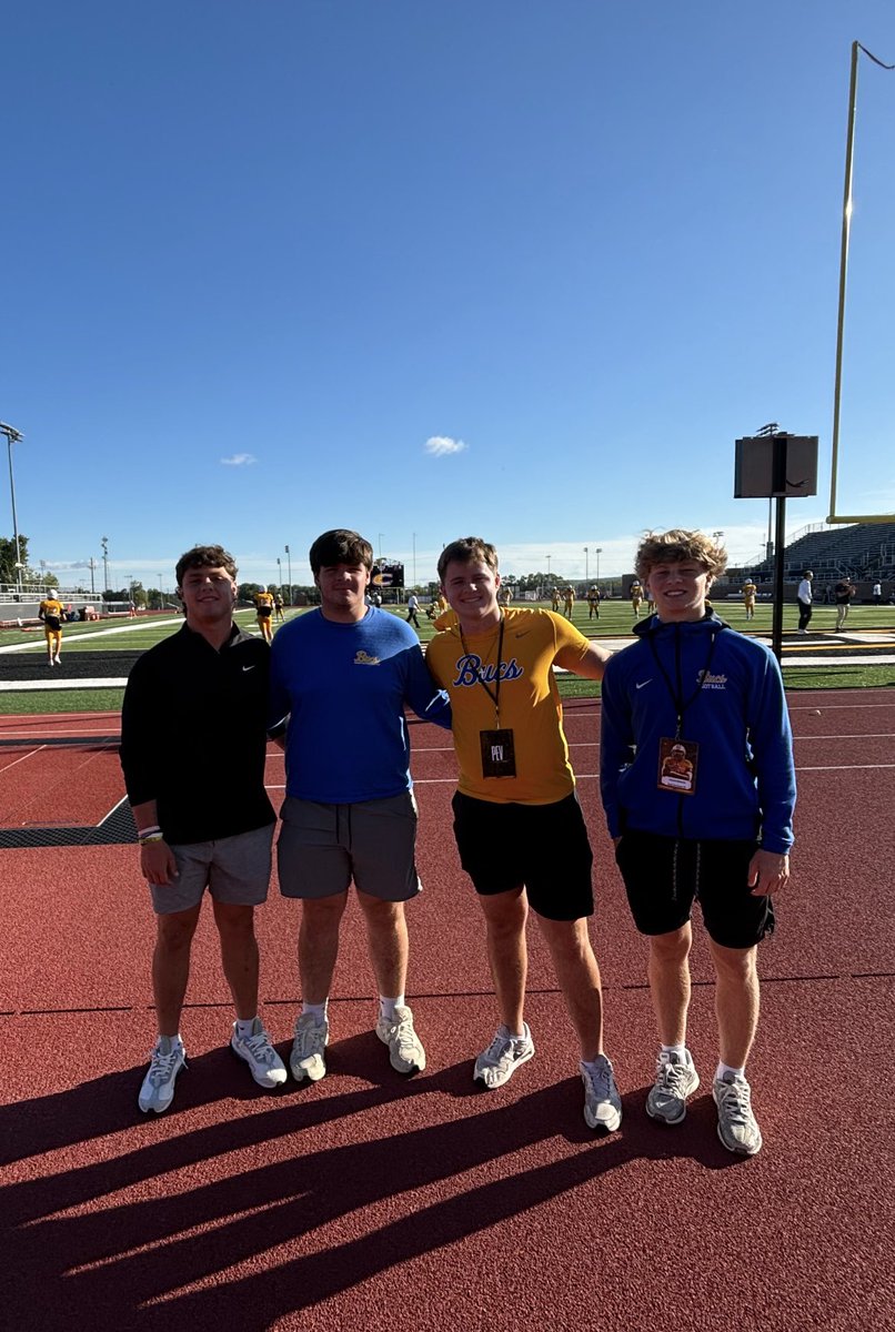 Really enjoyed getting to watch a great game <a href="/CentreFootball/">Centre College Football</a> on Saturday! Thanks <a href="/lachendro1/">Coach Lachendro</a> for having me up! <a href="/BBSfootball/">BBS Football</a> <a href="/BBSBucs/">BBS Athletics</a> <a href="/cfantastic0101/">Charles Fant</a> <a href="/SoCalCoyotesTN/">SoCal Coyotes (TN) Football (High School)</a> <a href="/jlsimsy/">Justin Sims</a> <a href="/StephenHargis/">Stephen Hargis 🇺🇸</a>