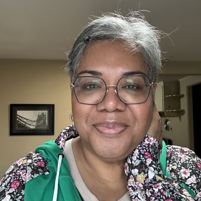 rissadee's tweet photo. Celebrating my #cancerversary! Today I am 8 - EIGHT years in remission. I kicked cancer in *its* colorectal 💪🏽 #NewProfilePic #toLife #yayme https://t.co/Io3IHfarlZ