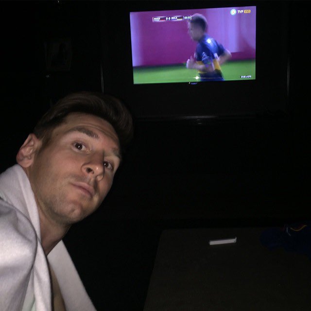 🍿 El menú de fútbol COMPLETO en las próximas 72 HORAS:

➜ Martes 17:

🏆 13.45: Juventus-PSV.
🏆 13.45: Young Boys-Aston Villa.
🏆 16.00: Bayern Munich-Dinami Zagreb.
🏆 16.00: Milan-Liverpool.
🏆 16.00: Real Madrid-Stuttgart.
🏆 16.00: Sporting Lisboa-Lille.
🌎 21.30: Colo