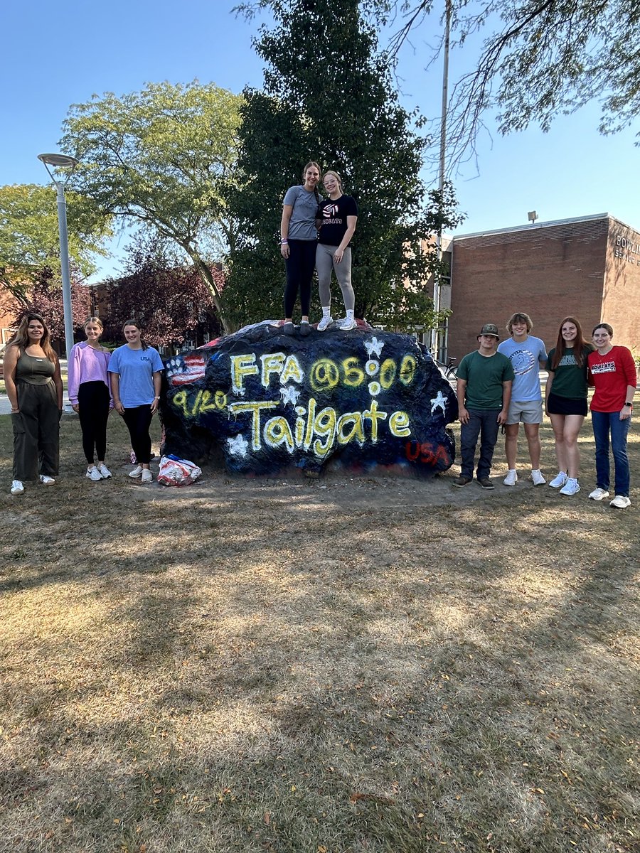 Two great ways to donate this week!  Donate to the <a href="/goodwillnow/">Goodwill NOW</a> Pass It On Challenge leading up to the game on Friday.  Then come to the <a href="/BGHSFFA/">Penta-Bowling Green High School FFA</a> tailgate this Friday from 5-7pm before the game to donate to <a href="/CMNHospitals/">Children's Miracle Network Hospitals</a> Nationwide Children’s Hospital-Toledo!  #bobcatproud