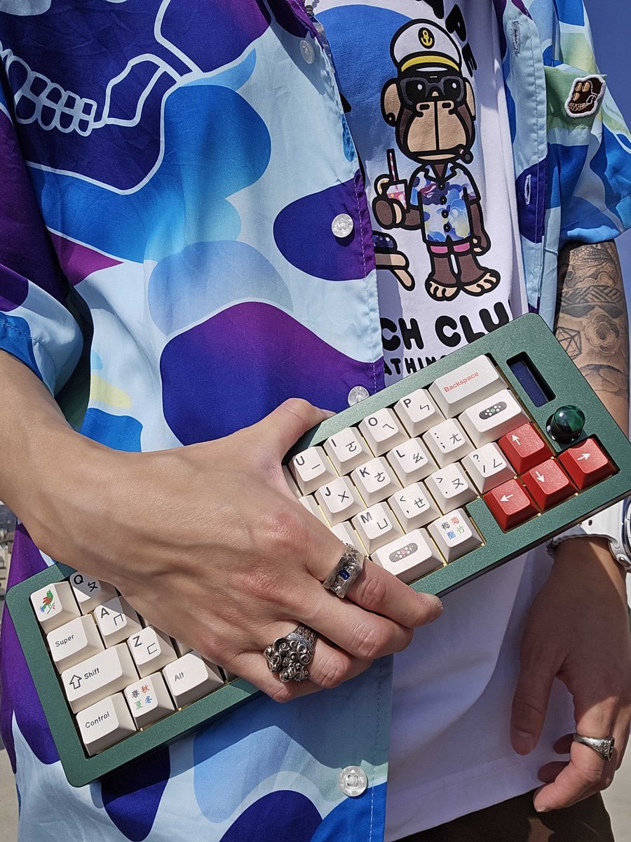 Gm gm, we'll be at ApeFest this year with custom keebs available for purchase onsite! Some teasers coming soon🤪

Hit us up with your commission request this week or next, we'll do our best to bring your custom keeb for pickup at AF! <a href="/BoredApeYC/">Bored Ape Yacht Club 🍌</a> <a href="/imperiafuriosa/">Imperia🍌</a> <a href="/Blackindiaink/">SadWitch 🧙</a>