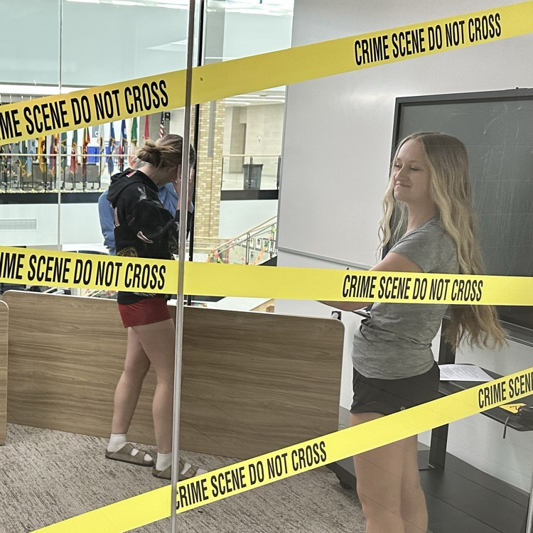 WalnutGroveHS's tweet photo. Crime scene investigations in Mrs. Krafts forensics class today! Exciting and Interesting opportunity for our Wildcats! #Teachingup At The Grove! @prosperisd @tothdustin https://t.co/qZ8JoRRce5