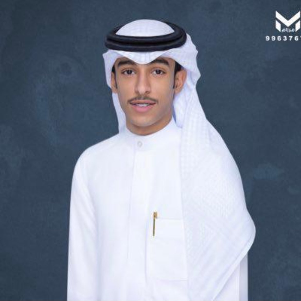 " ان جت زدنا على التاج ماسه
وان روحت فالتاج مملي الماس "

@1als3eedi_ مجملنا فيها وبلياها يابو نواف ❤️