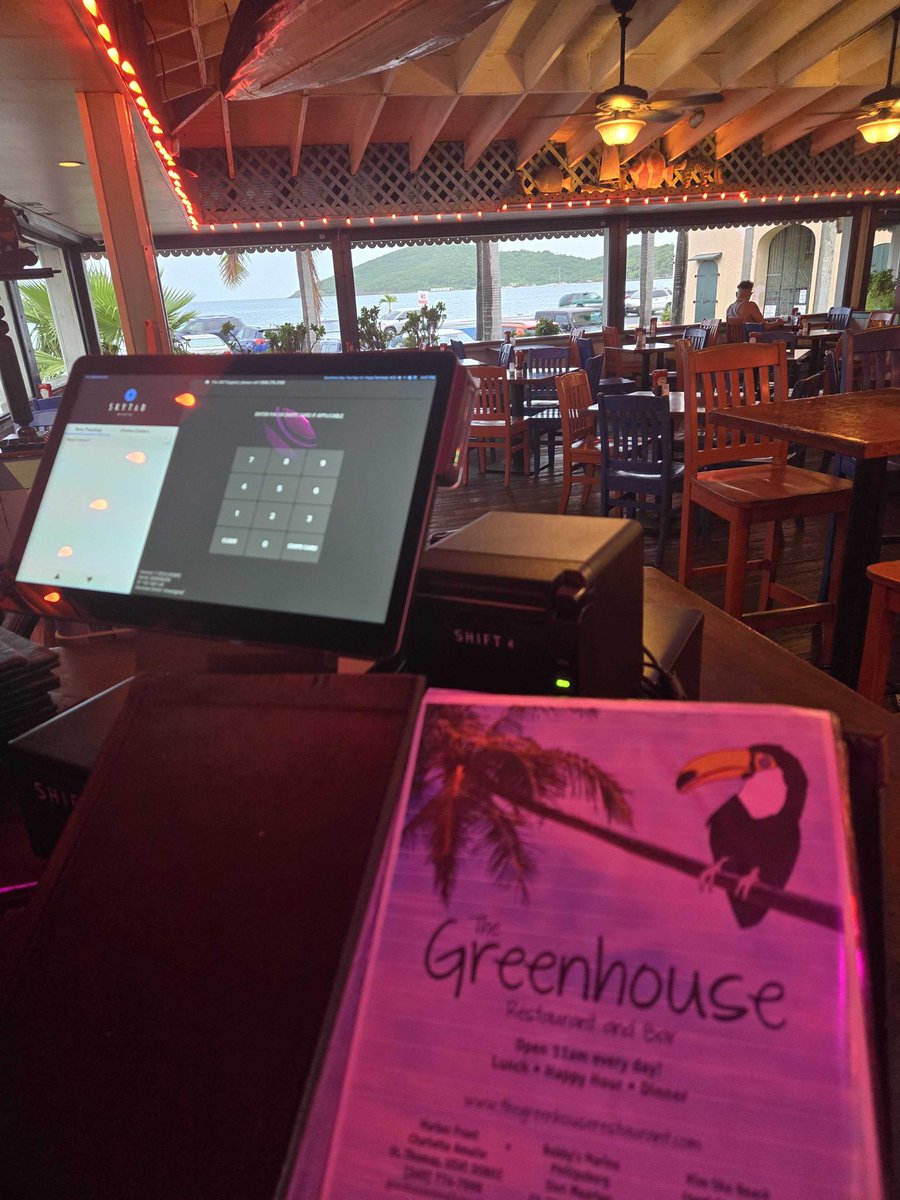 JohnnyC_Shift4's tweet image. Sand, sun, and seamless service! 🌞⛱️🌴 The Greenhouse is excited to announce their new Skytab system. Enjoy faster service, accurate orders, and a more enjoyable dining experience. Visit the Greenhouse today!! #newtech #restaurantupgrade @Shift4 @SkyTabPOS