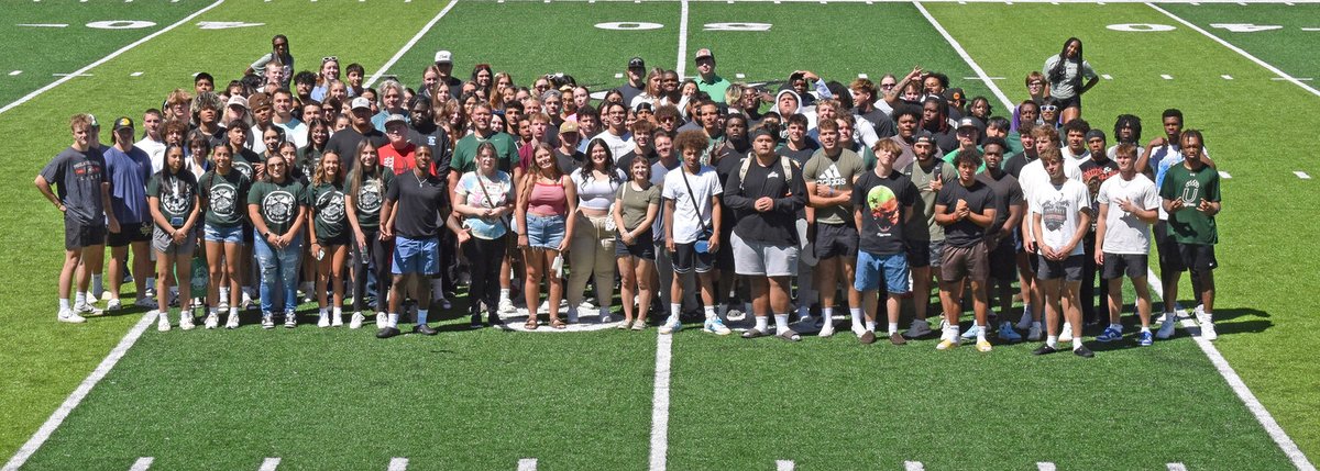 CommonApp's tweet photo. Looking for a diverse, supportive college community? Check out Adams State University! 🌟 A proud Hispanic-Serving Institution (HSI), @adamsstate’s driving purpose is to provide equitable access to education for all. Apply now through Common App! 🎓 #MemberMonday https://t.co/b0lT7icIbg