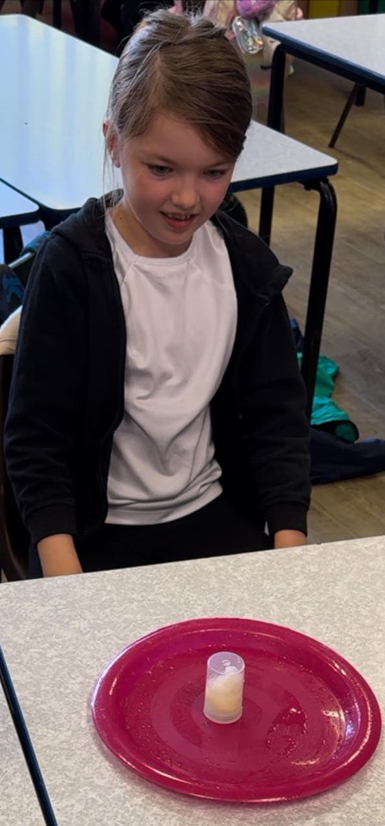 SuperScientist2's tweet image. At Langham C of E Primary today! We made film canister rockets😄🚀 #makingsciencefun #learningscience