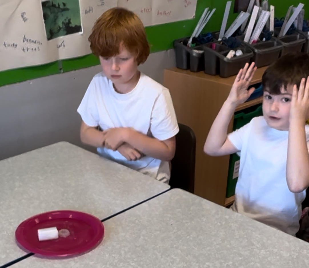 SuperScientist2's tweet image. At Langham C of E Primary today! We made film canister rockets😄🚀 #makingsciencefun #learningscience