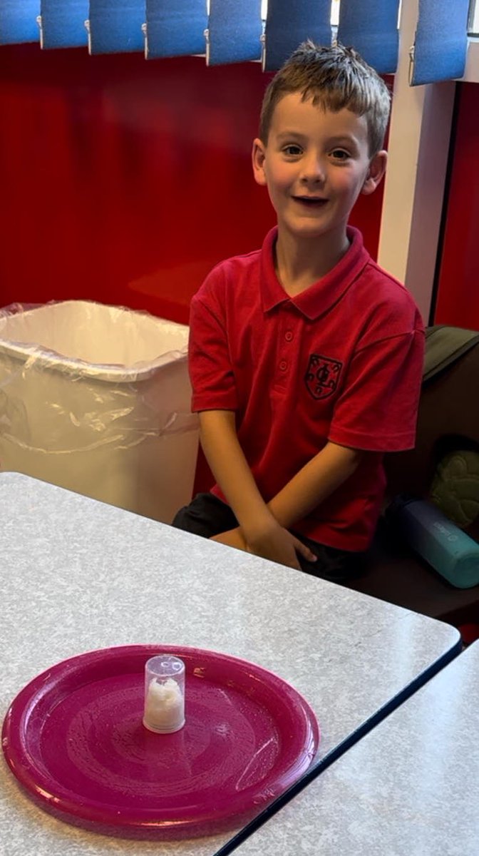 SuperScientist2's tweet image. At Langham C of E Primary today! We made film canister rockets😄🚀 #makingsciencefun #learningscience