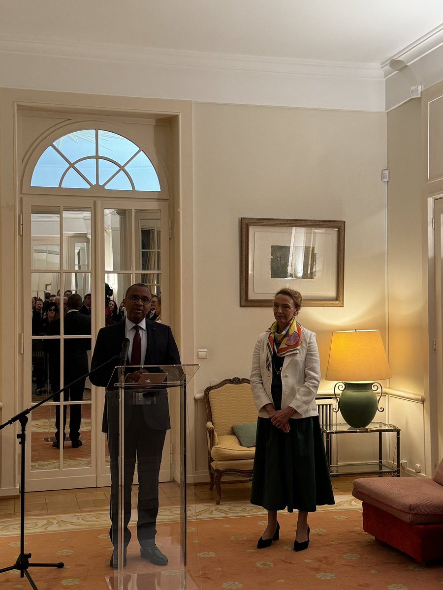 Marija Pejčinović Burić (@marijapburic) on Twitter photo Très honorée de recevoir la Légion d’honneur aujourd’hui. Cette distinction dépasse ma personne pour embrasser les valeurs et les idéaux que j’ai défendus chaque jour en tant que SG <a href="/CoE_fr/">Conseil de l'Europe</a> Très honorée de recevoir la Légion d’honneur aujourd’hui. Cette distinction dépasse ma personne pour embrasser les valeurs et les idéaux que j’ai défendus chaque jour en tant que SG <a href="/CoE_fr/">Conseil de l'Europe</a>